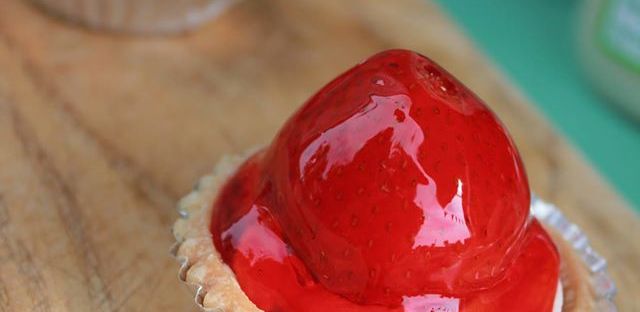 Strawberry tartlet